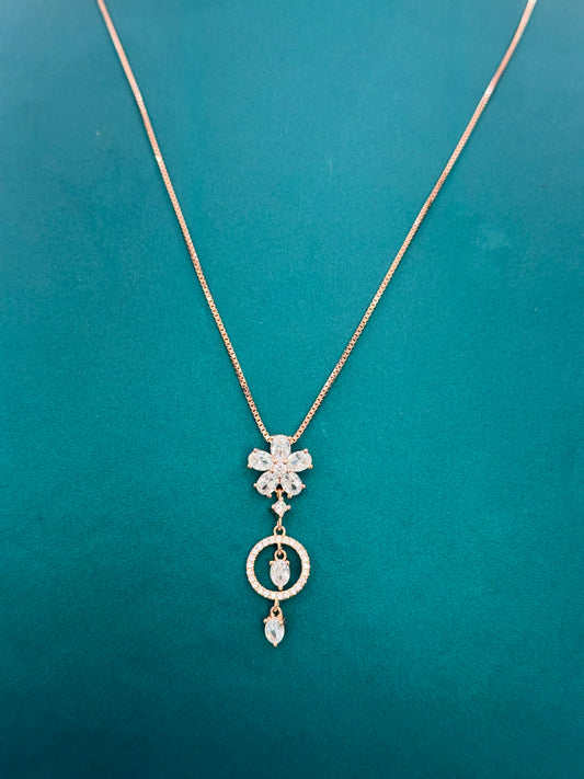 Elegant flower Necklace