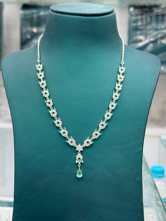Elegant Silver Necklace with Aquamarine Gemstones