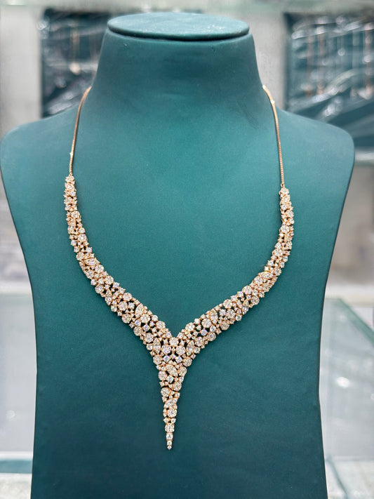 Elegant v Necklace Set