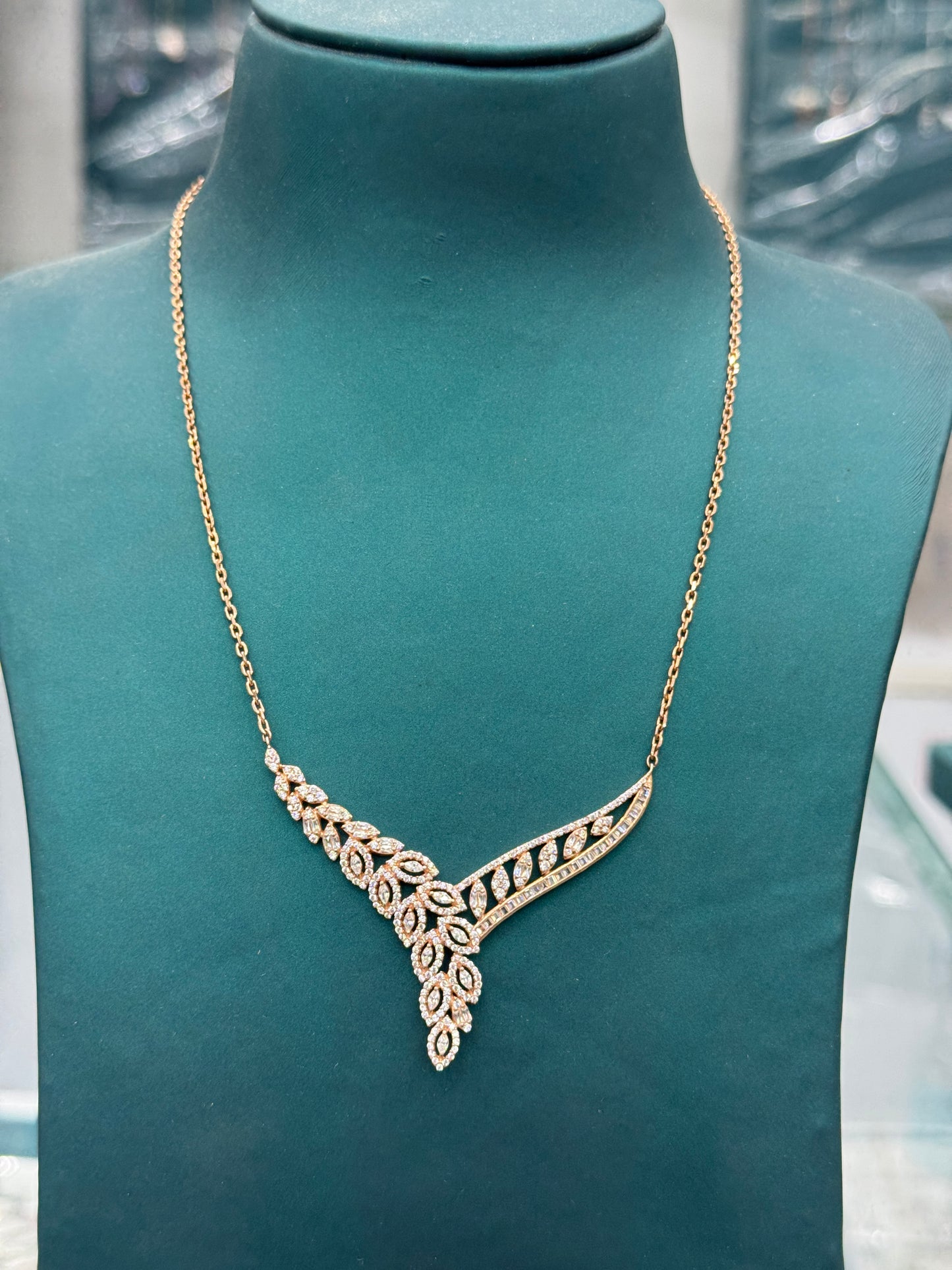 Leaf Motif 925 Sterling Silver Necklace