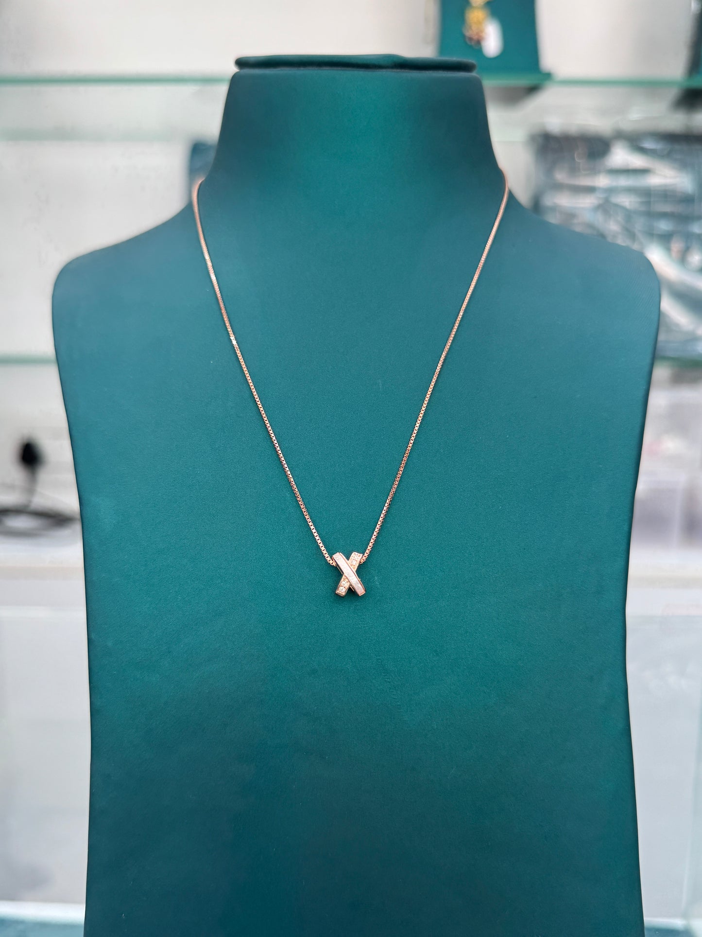 Elegant X-Shaped Necklace
